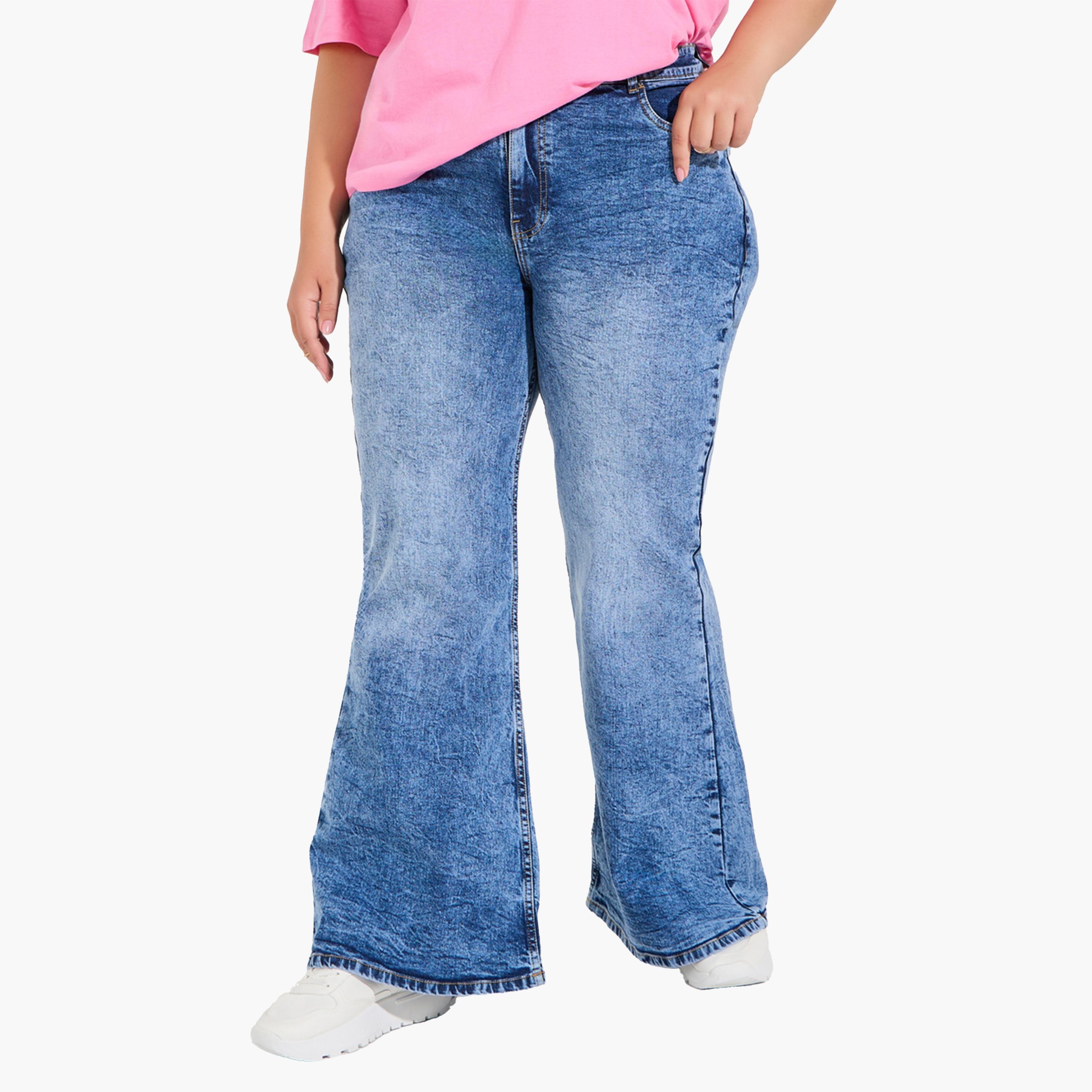 ستايلي - بنطال جينز باهت واسع الساق بمقاسات كبيرة-women-clothing-bottoms-jeans-image-1