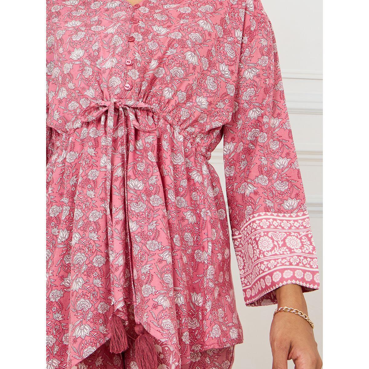 Styli Elevate Asymmetric Hem All Over Print Top & Pants Set-women-clothing-coordsets-image-3