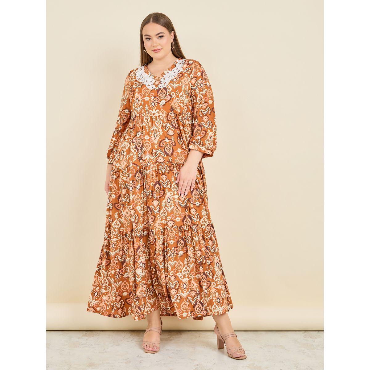 فستان طويل بمقاس كبير وتفاصيل كسرات-women-clothing-dresses-image-1