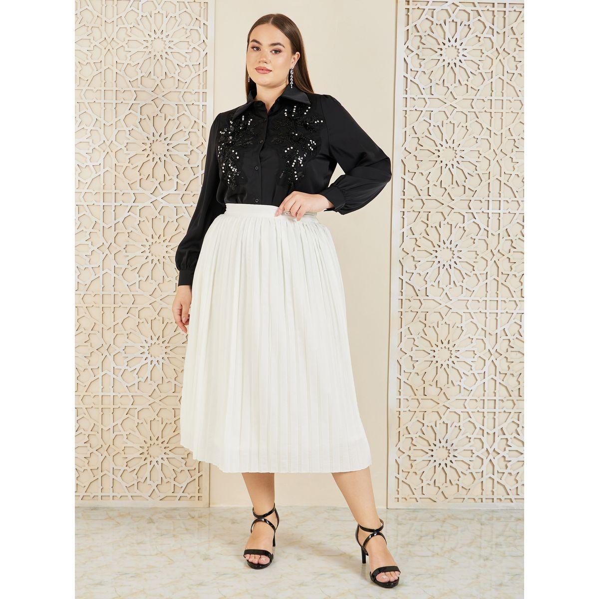 بلوزة بتفاصيل مُطرّزة ومزينة بالترتر-women-clothing-shirtsandblouses-shirts-image-3