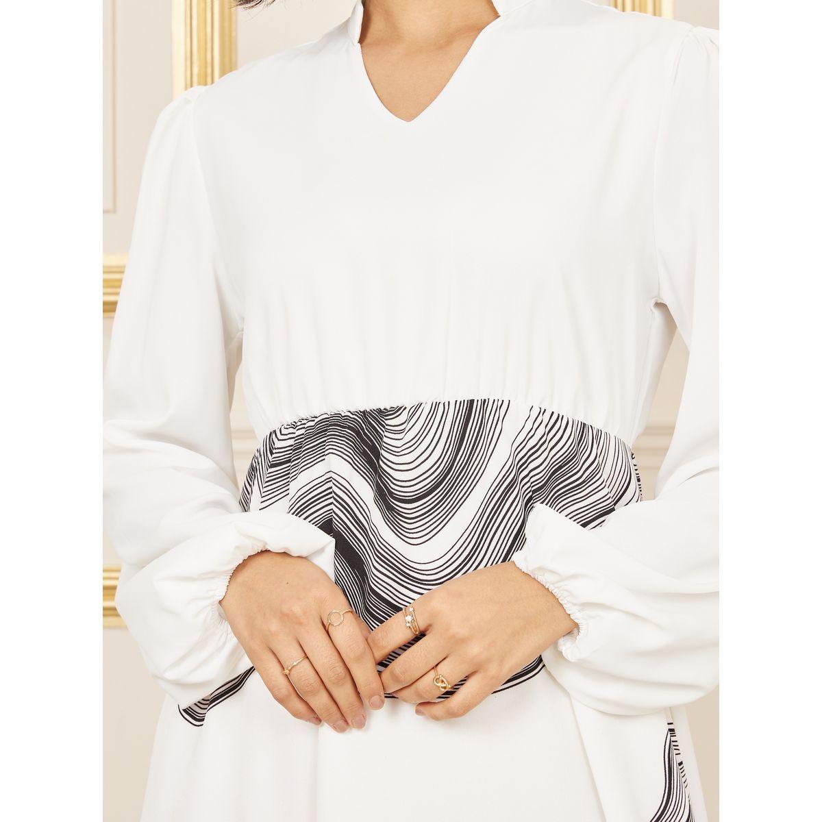 Styli Abstract Ring Print Notch Neck A-Line Midi Dress-women-clothing-dresses-image-3