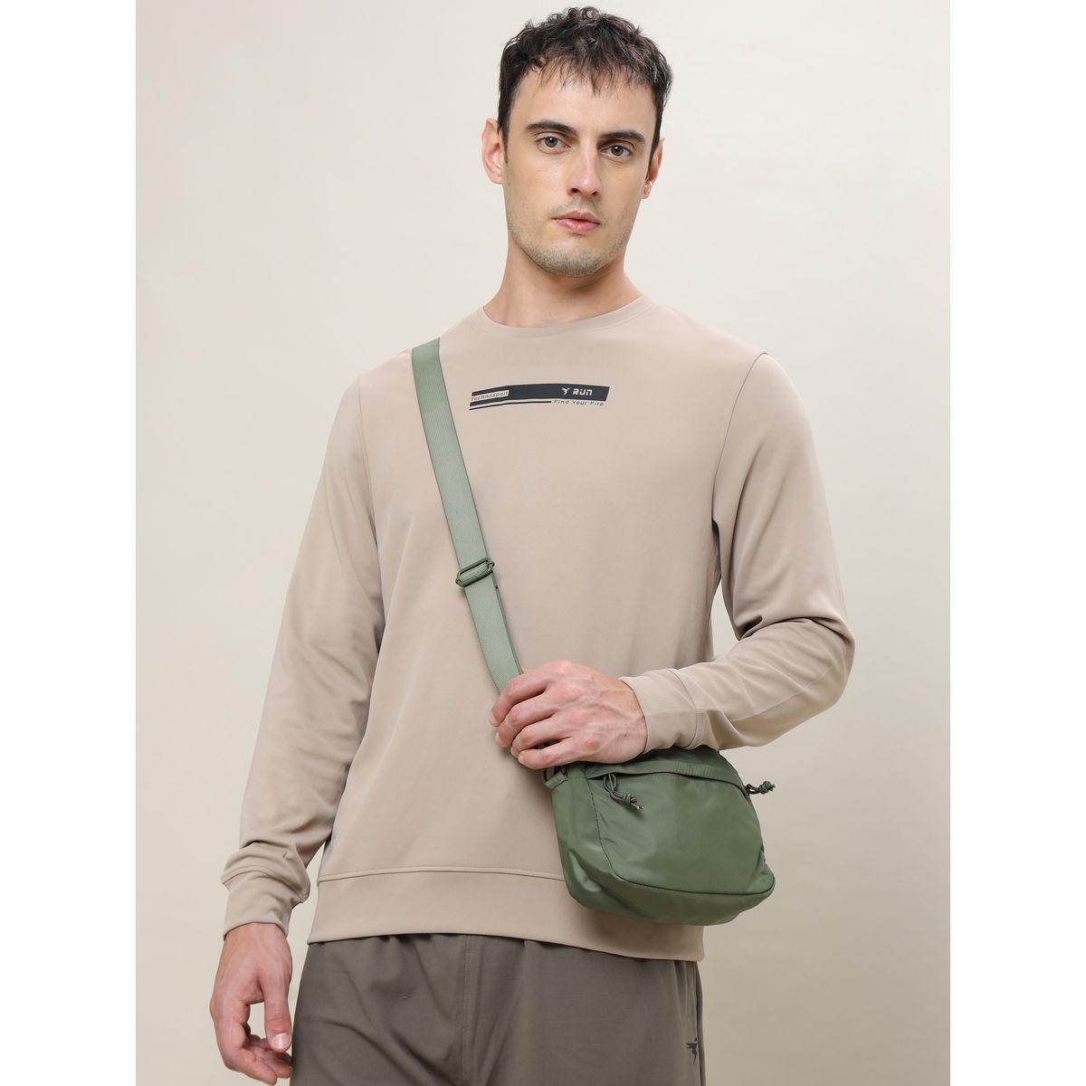 سويت شيرت بقصة سليم فت-men-winterwear-hoodiesandsweatshirts-image-2