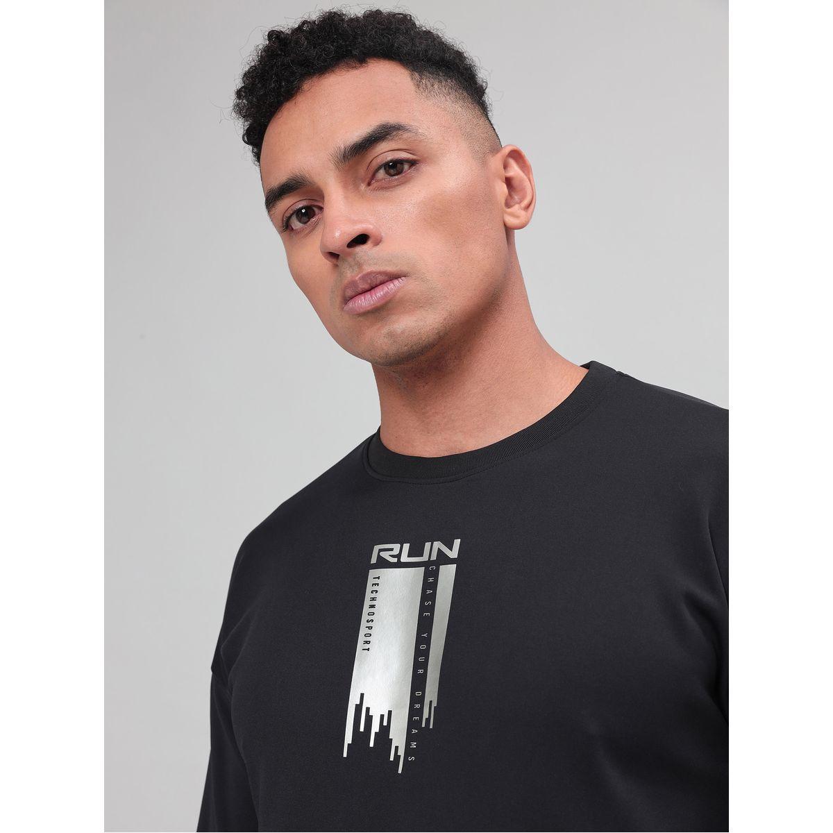 سويت شيرت مطبع بطبعة جرافيك تكنوسبورت × ستايلي-men-winterwear-hoodiesandsweatshirts-image-2