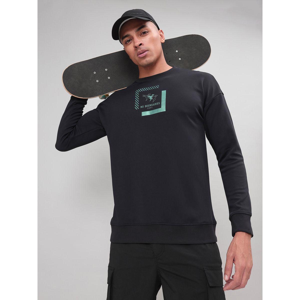 سويت شيرت مطبع بطبعة جرافيك تكنوسبورت × ستايلي-men-clothing-sportswearandactivewear-hoodiesandsweatshirts-image-2