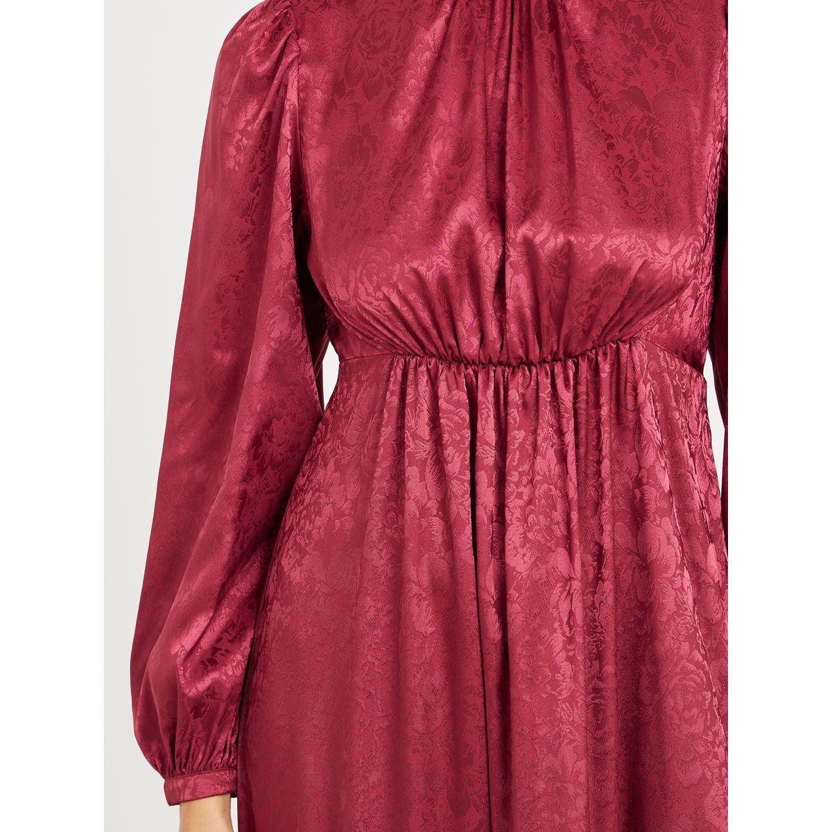 فستان ميدي مزين بنسيج جاكار وكسرات-women-clothing-dresses-image-3