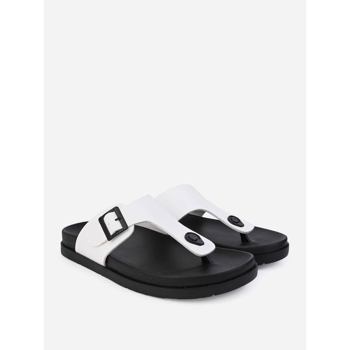 صندل مريح مزين بإبزيم غلق-men-shoes-sandals-image-2