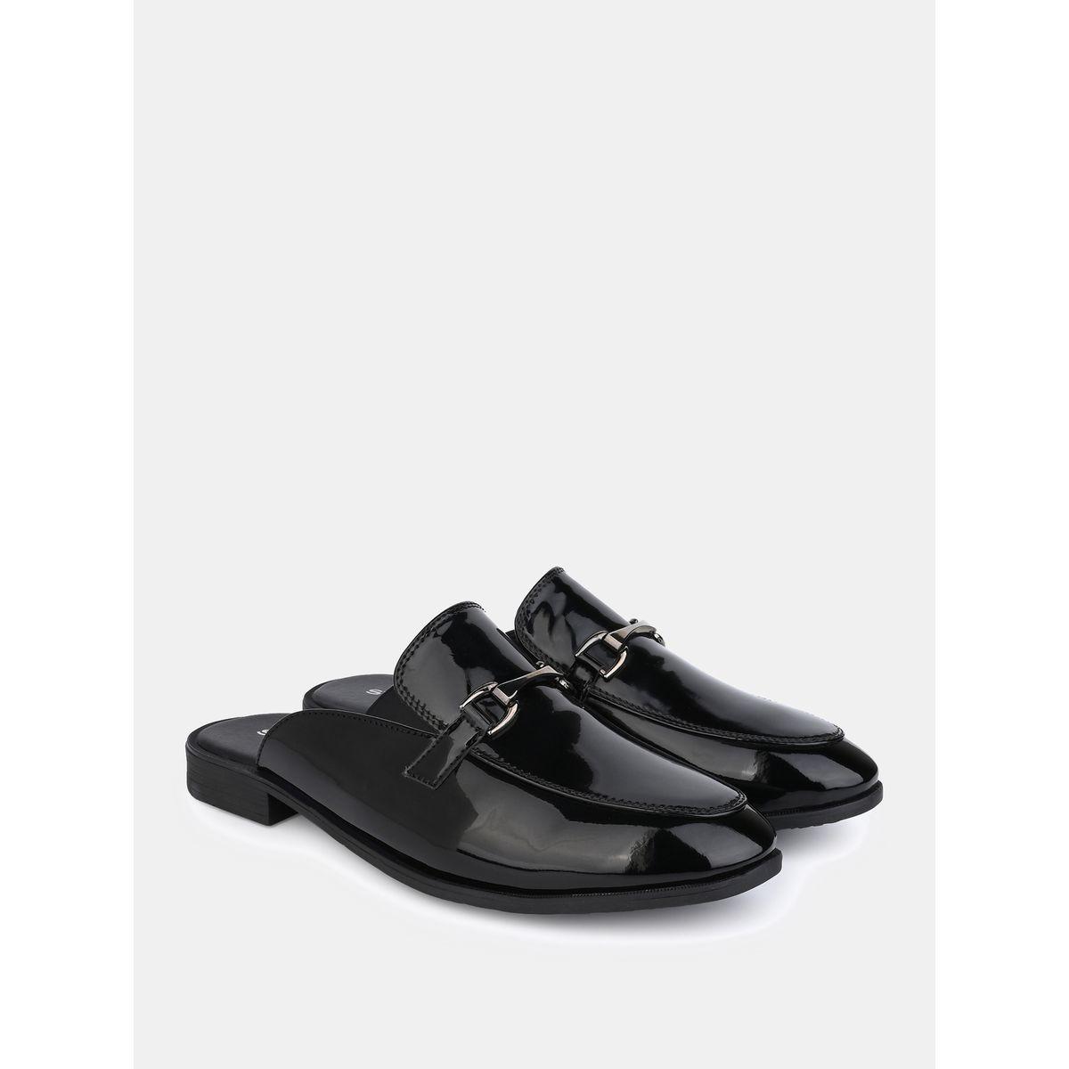 حذاء ميولز مزين بحلية معدنية براقة-men-shoes-loafersandmoccasins-image-3