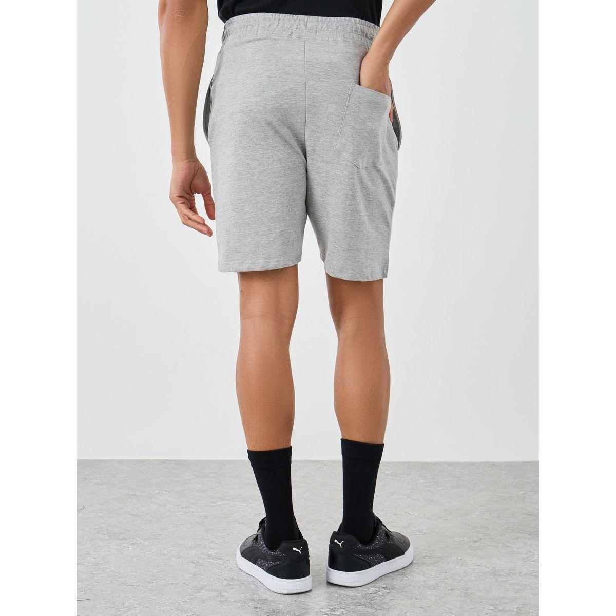 شورت بقصة عادية وتفاصيل شارة-men-clothing-bottoms-shorts-image-4