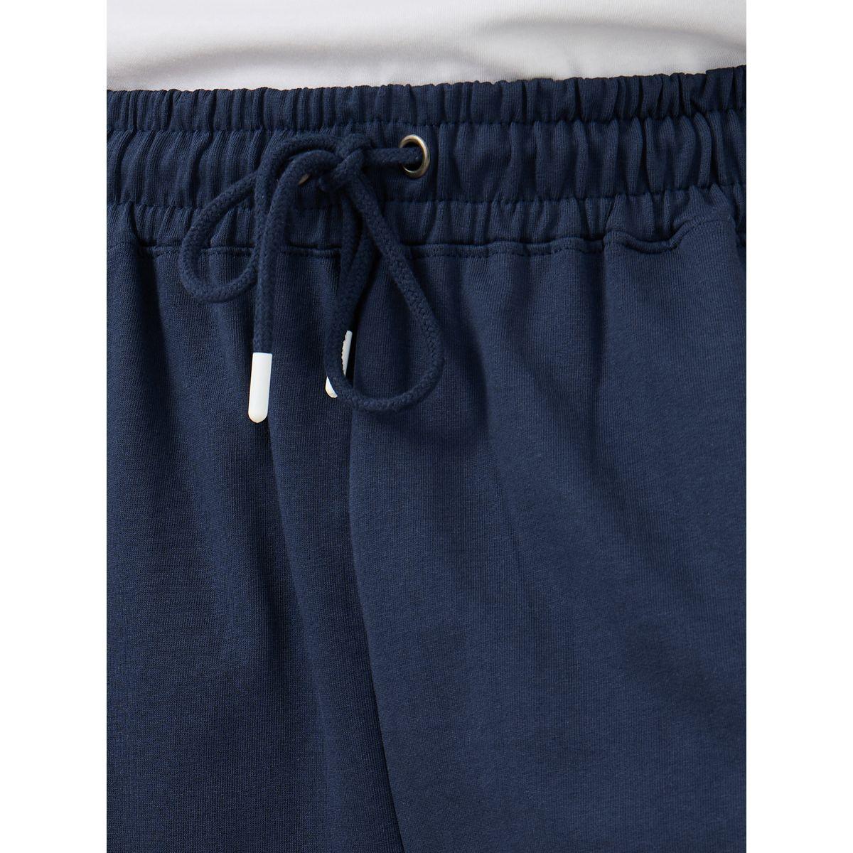 شورت سادة فضفاض مع أربطة-men-clothing-bottoms-shorts-image-3