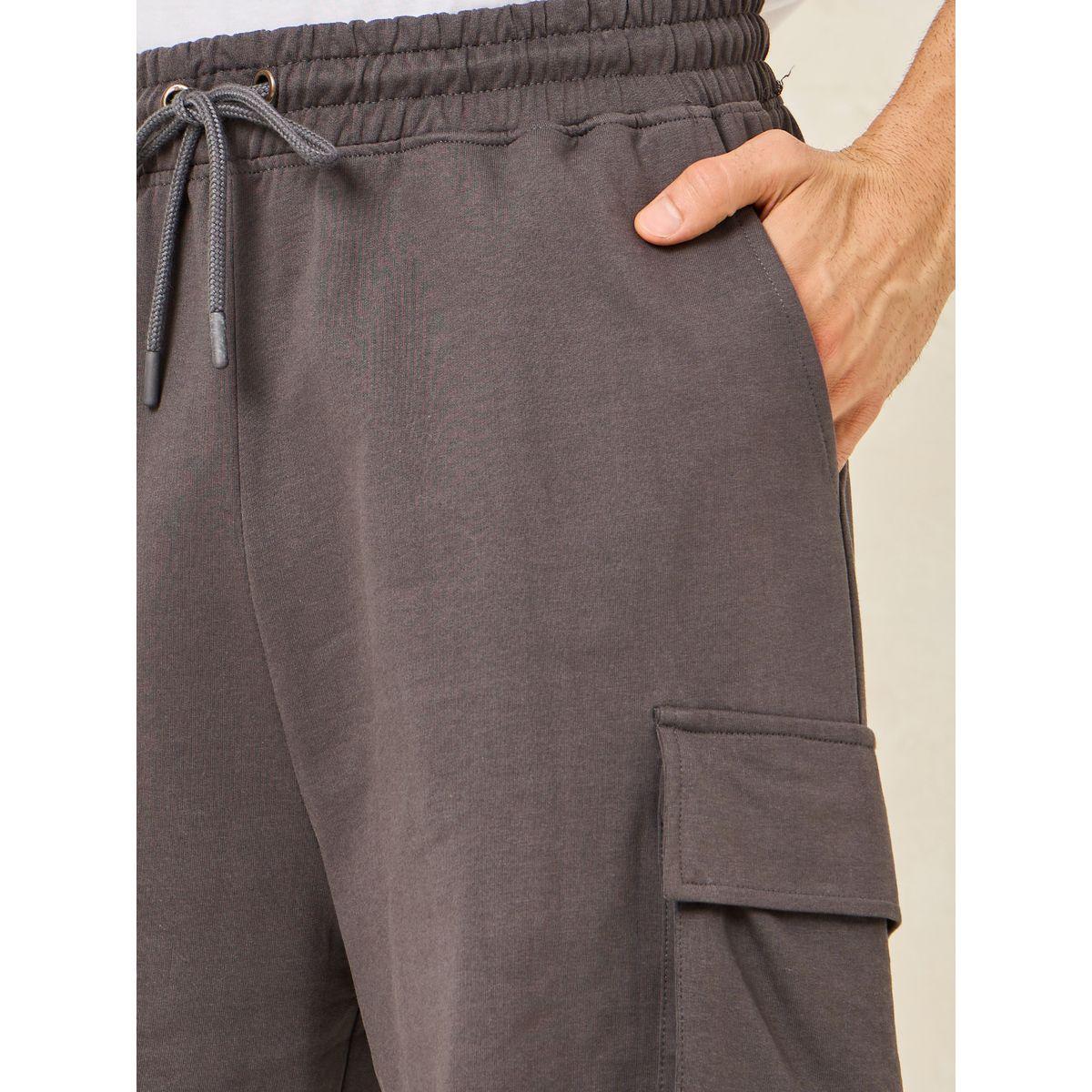 Styli Oversized Basic Knit Cargo Shorts-men-clothing-bottoms-shorts-image-3