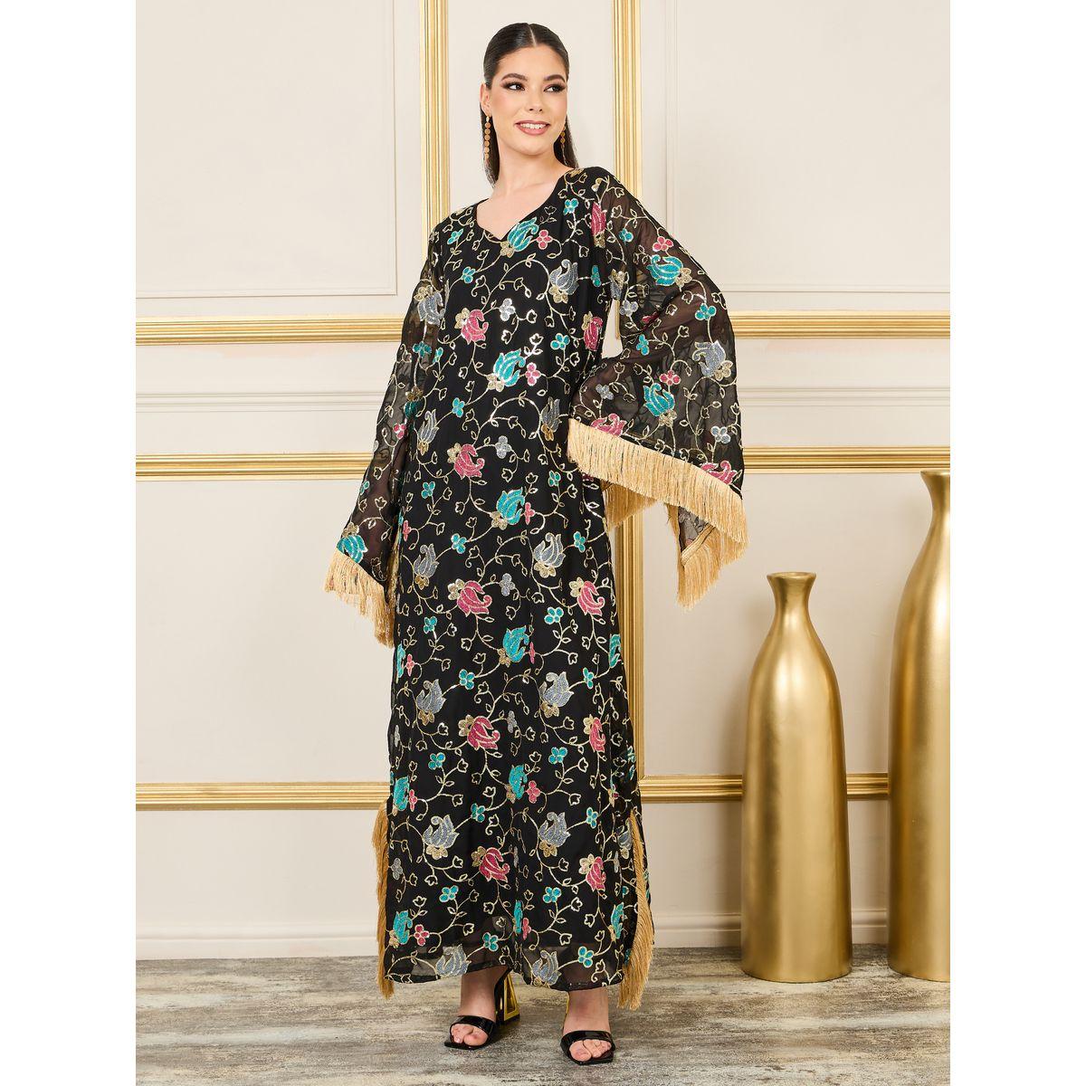 جلابية بتفاصيل مُطرّزة بزهور مع شراشيب ماكسيم كرييشن × ستايلي-women-arabicclothing-jalabiyas-image-3