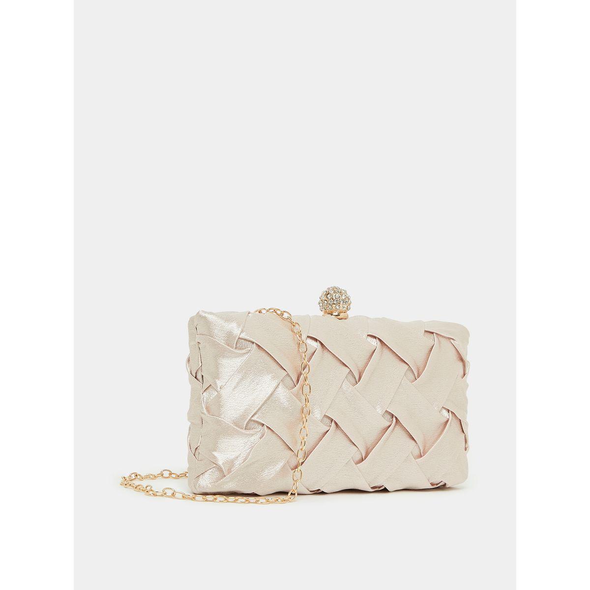 شنطة بلا يد بتفاصيل كروس بارزة الملمس-women-bagsandwallets-handbags-image-1