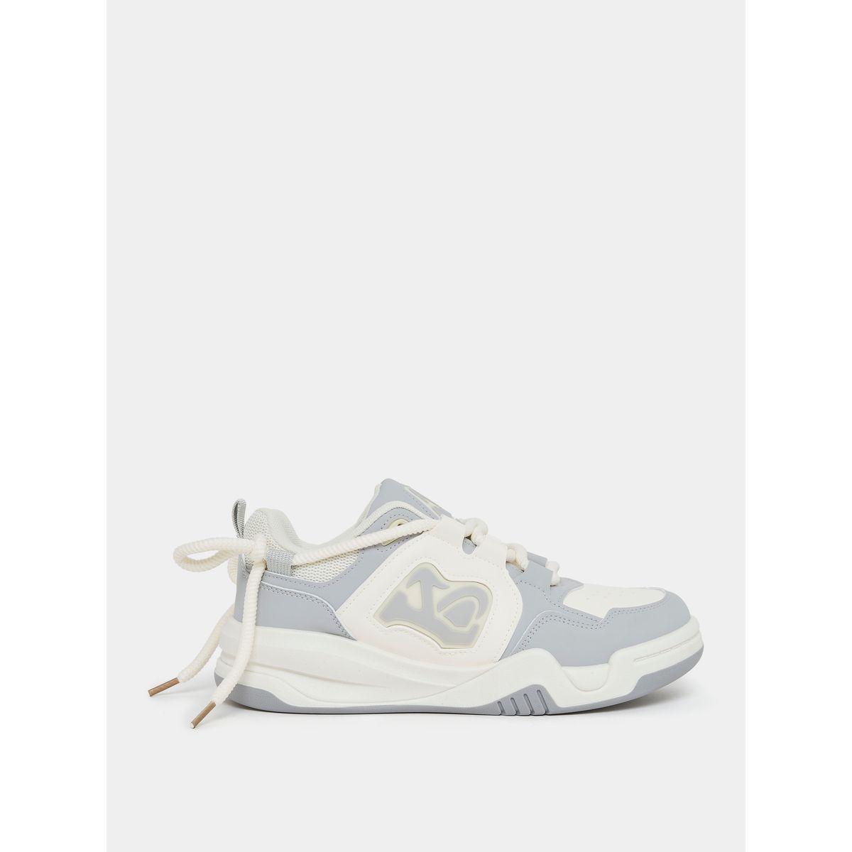 حذاء سنيكرز بنمط كتل الالوان-men-shoes-sneakers-image-1