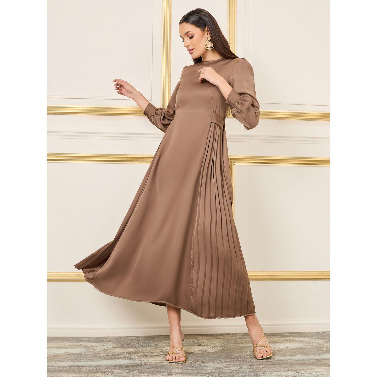 Styli Pleat Detail Side Buckle Tie Maxi Dress-women-clothing-dresses-image-1