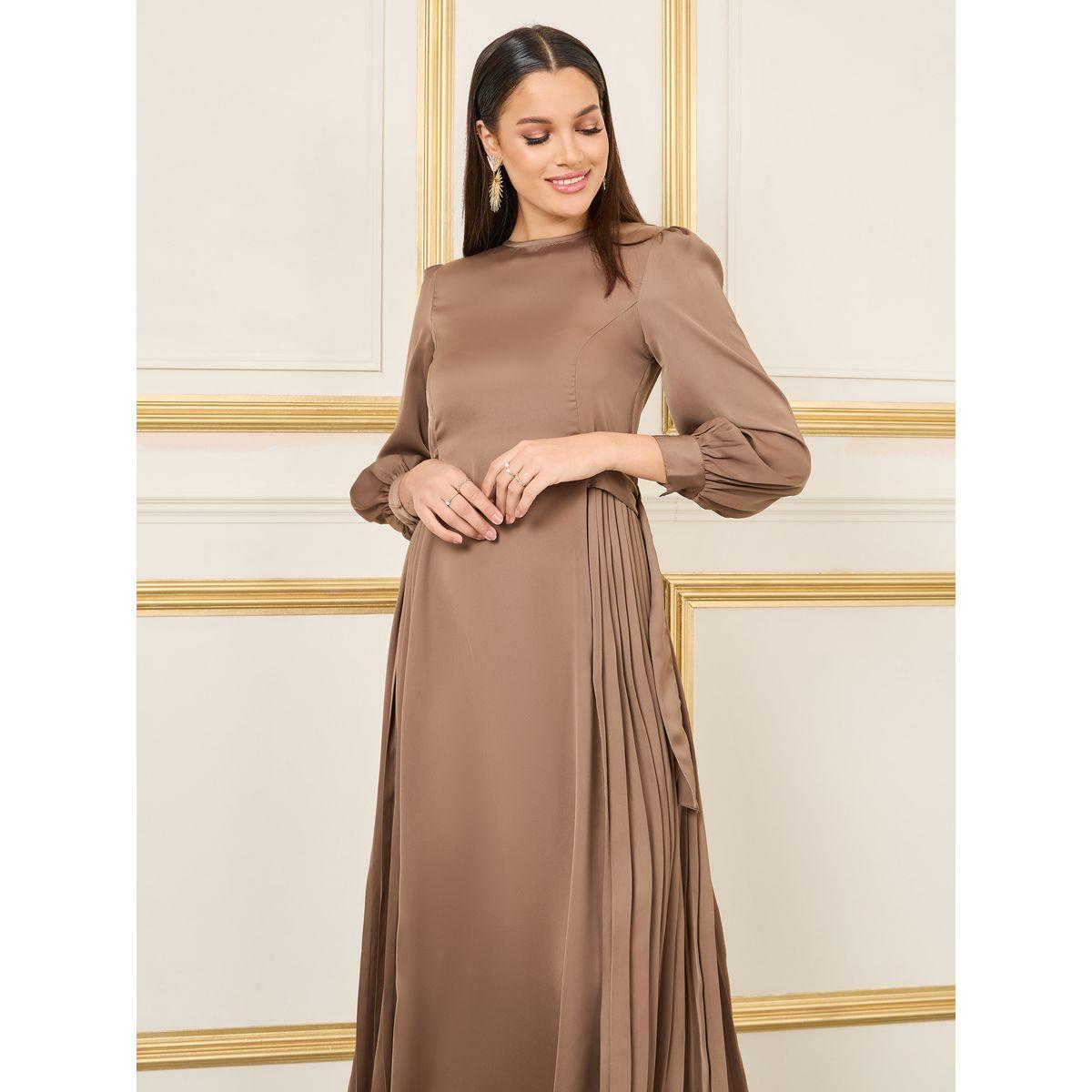 Styli Pleat Detail Side Buckle Tie Maxi Dress-women-clothing-dresses-image-2