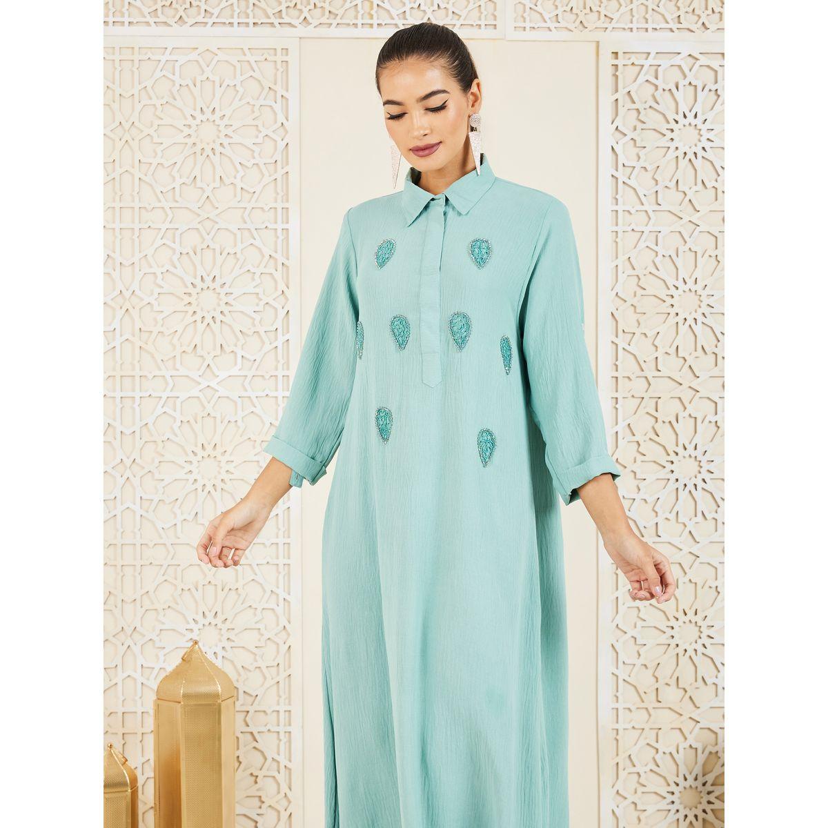 جلابية طويلة بياقة مدببة وأزرار مخفية-women-arabicclothing-jalabiyas-image-3