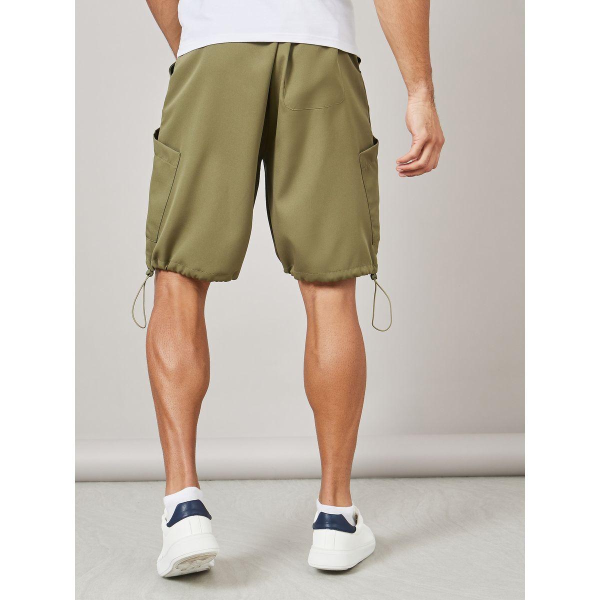 شورت باراشوت واسع باربطةوجيوب-men-clothing-bottoms-shorts-image-4