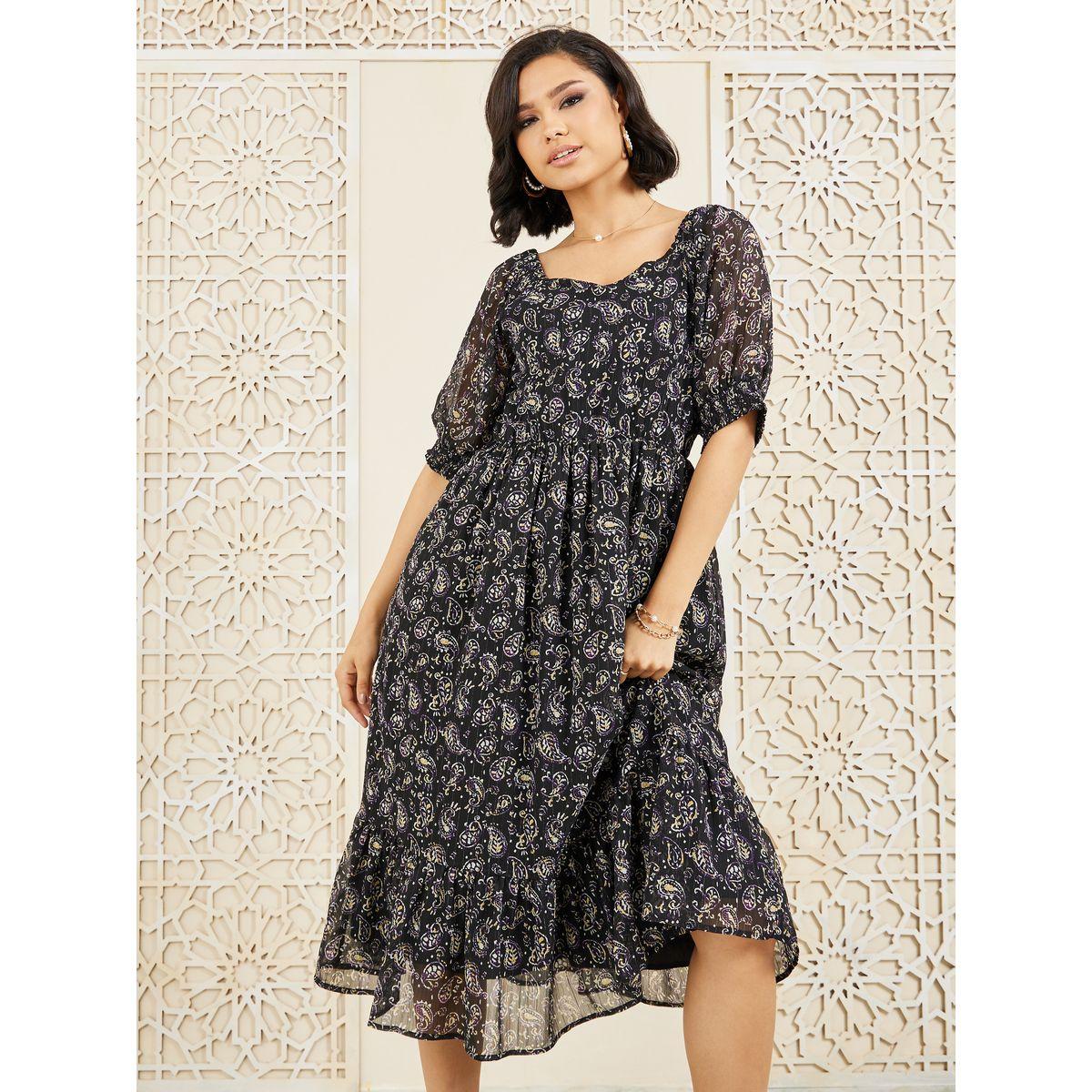 فستان ميدي بطبعة بيزلي وياقة على شكل قلب-women-clothing-dresses-image-1