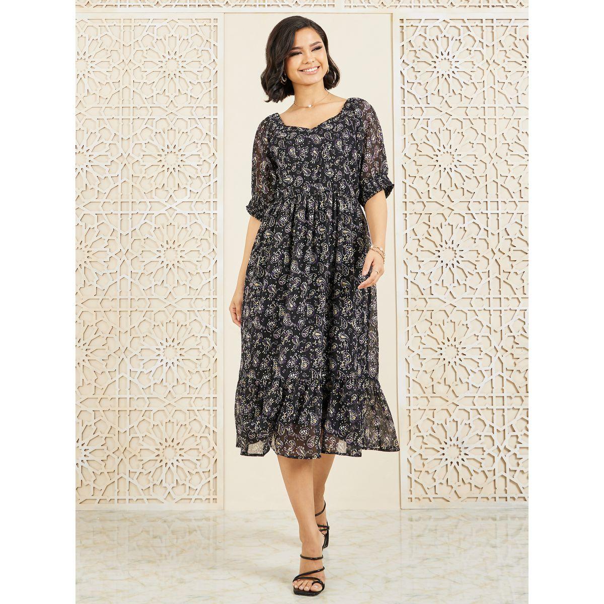 فستان ميدي بطبعة بيزلي وياقة على شكل قلب-women-clothing-dresses-image-2