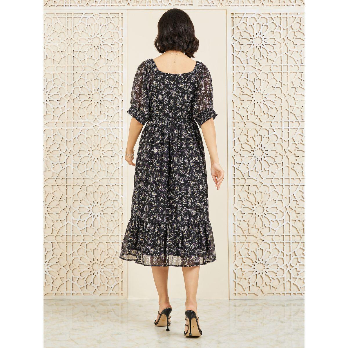فستان ميدي بطبعة بيزلي وياقة على شكل قلب-women-clothing-dresses-image-4