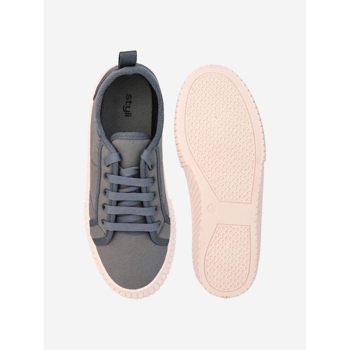 حذاء سنيكرز بتداخلات مدروزة ورباط غلق-men-shoes-sneakers-image-6
