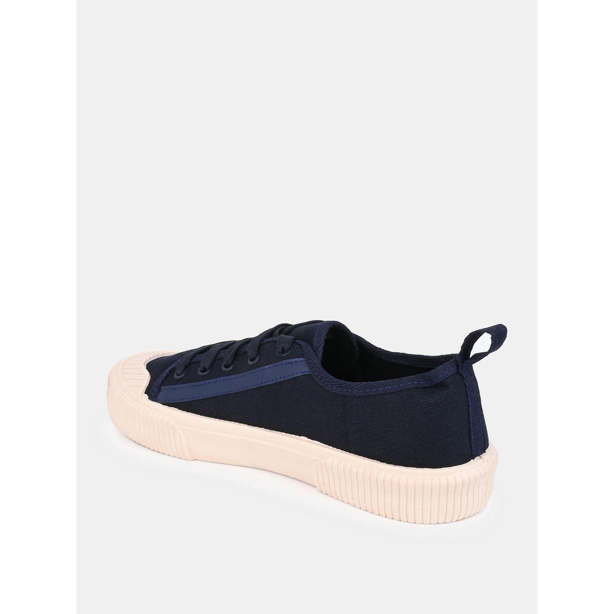 حذاء سنيكرز كانفاس برباط غلق-men-shoes-sneakers-image-3