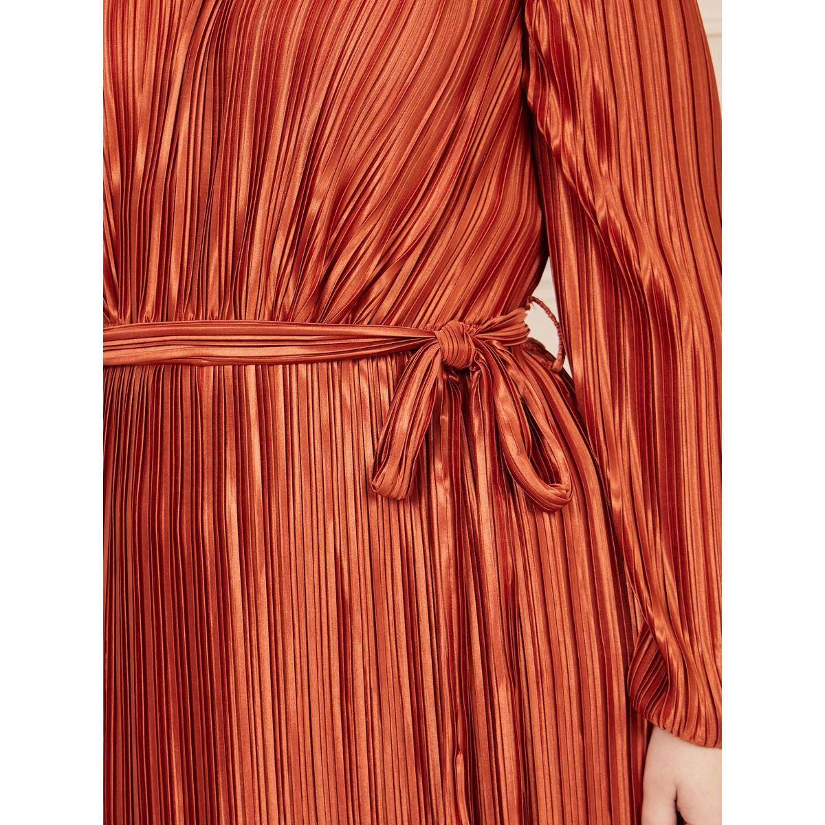 Styli Plus Metallic Plisse A-Line Maxi Dress with Self Tie Up-women-clothing-dresses-image-3