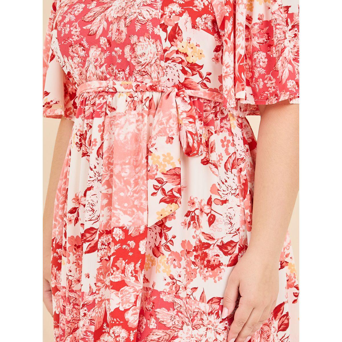 Styli Plus Floral Print Tiered Maxi Dress with Self Tie Up-women-clothing-dresses-image-3