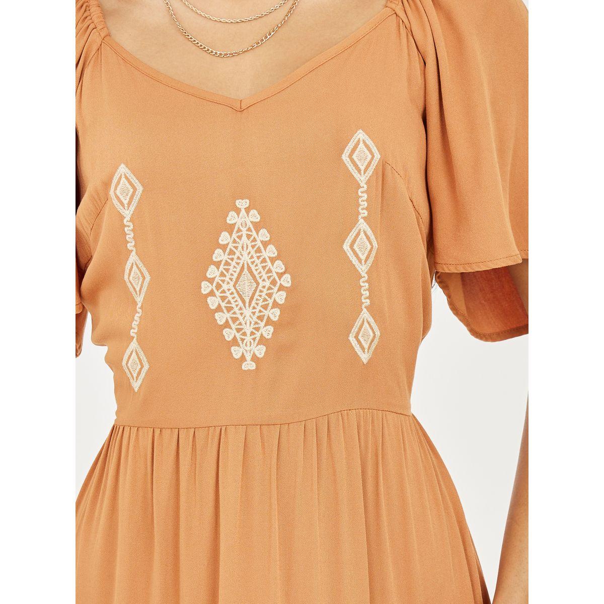 فستان طويل بياقة على شكل قلب-women-clothing-dresses-image-3