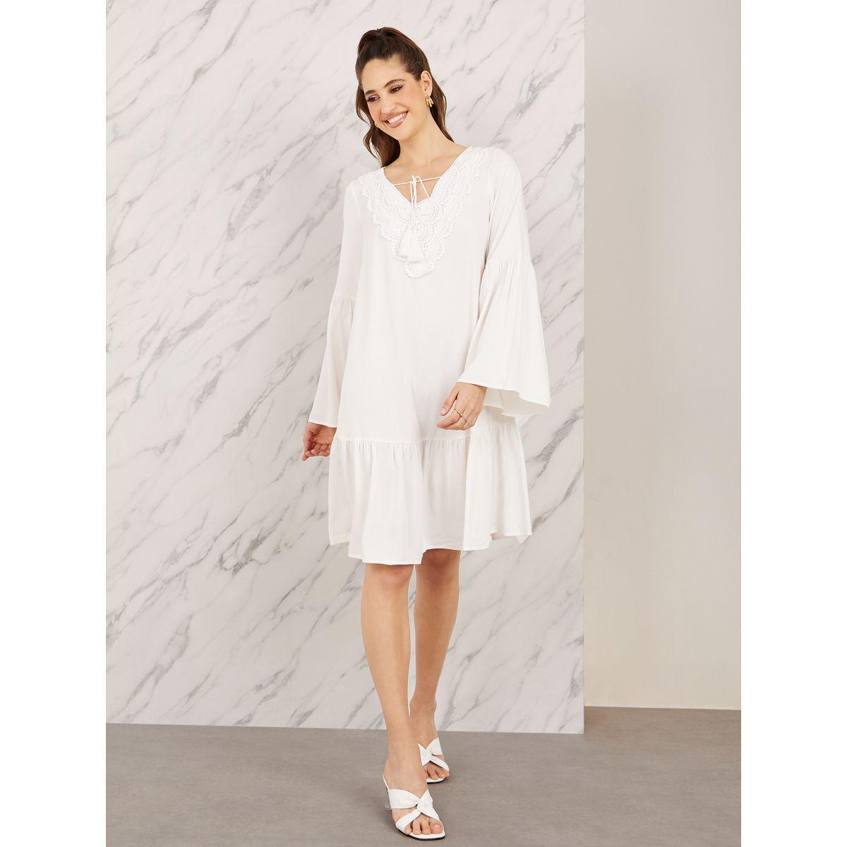 فستان بطول الركبة مع ياقة باربطة ودانتيل-women-clothing-dresses-image-1
