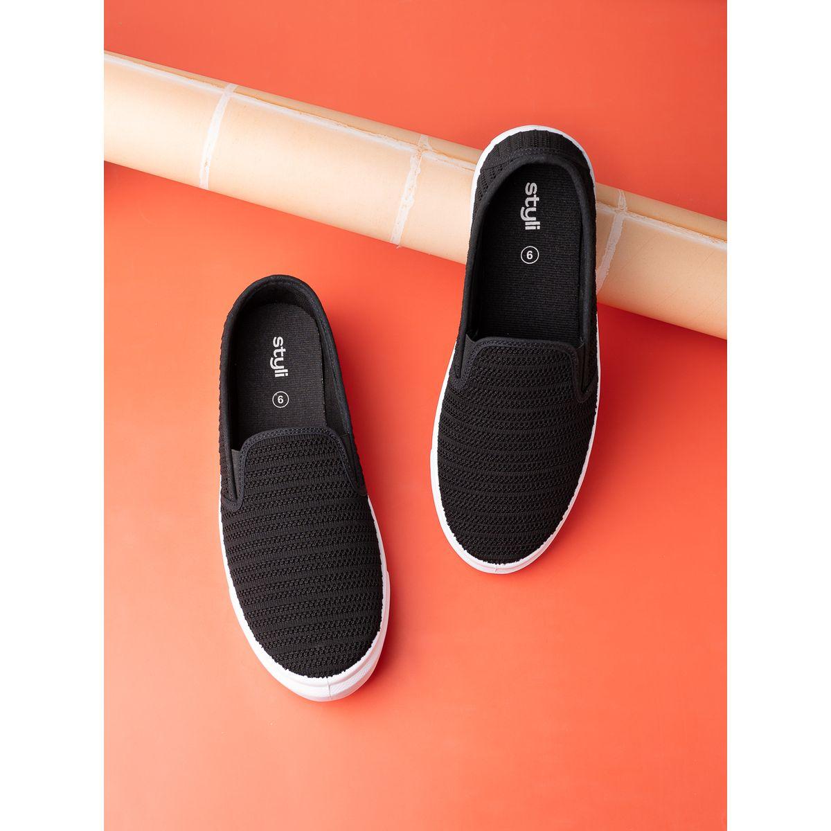 حذاء مريح سهل الارتداء بتفاصيل محبوكة-men-shoes-sneakers-image-1