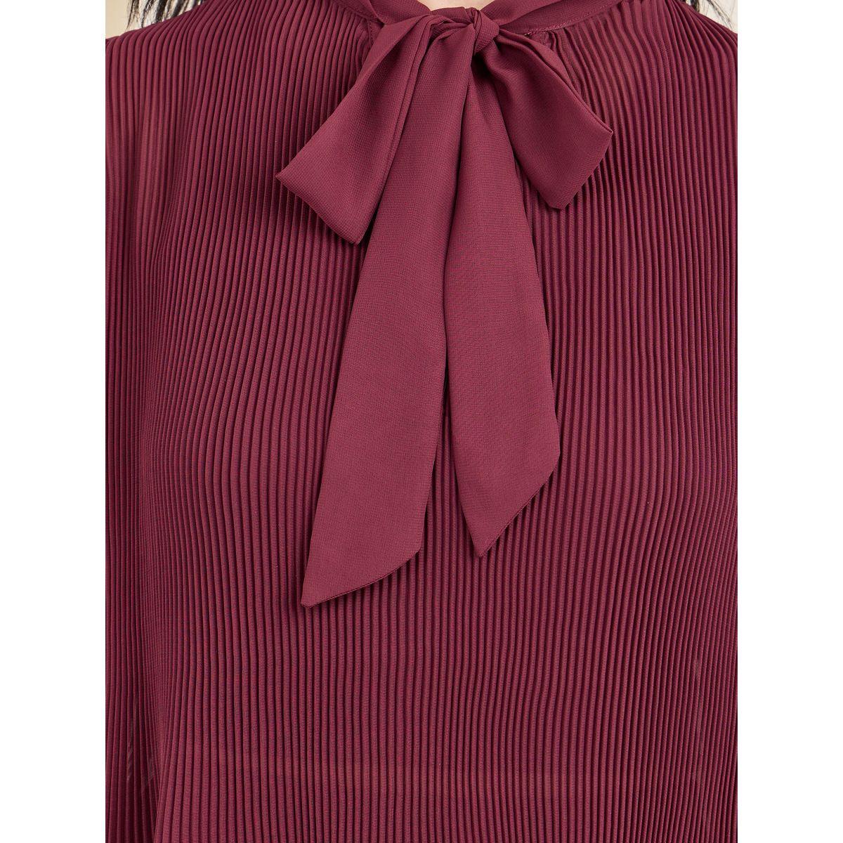 بلوزة بتفاصيل كسرات مع ياقة بأربطة-women-clothing-shirtsandblouses-blouses-image-3