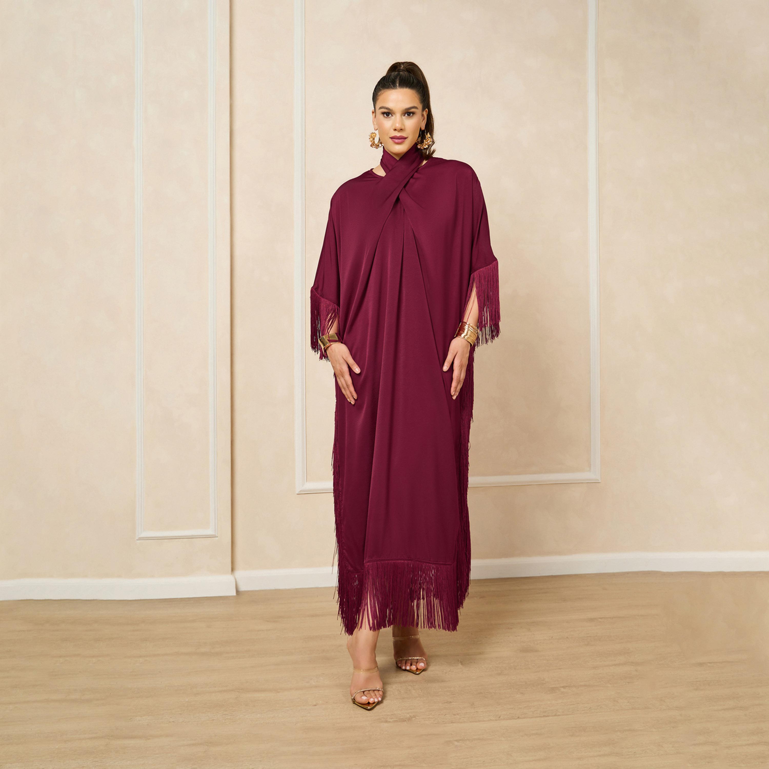 ستايلي - فستان ماكسي من الساتان بفتحة رقبة على شكل V مع حواف شراشيب-women-clothing-dresses-image-2