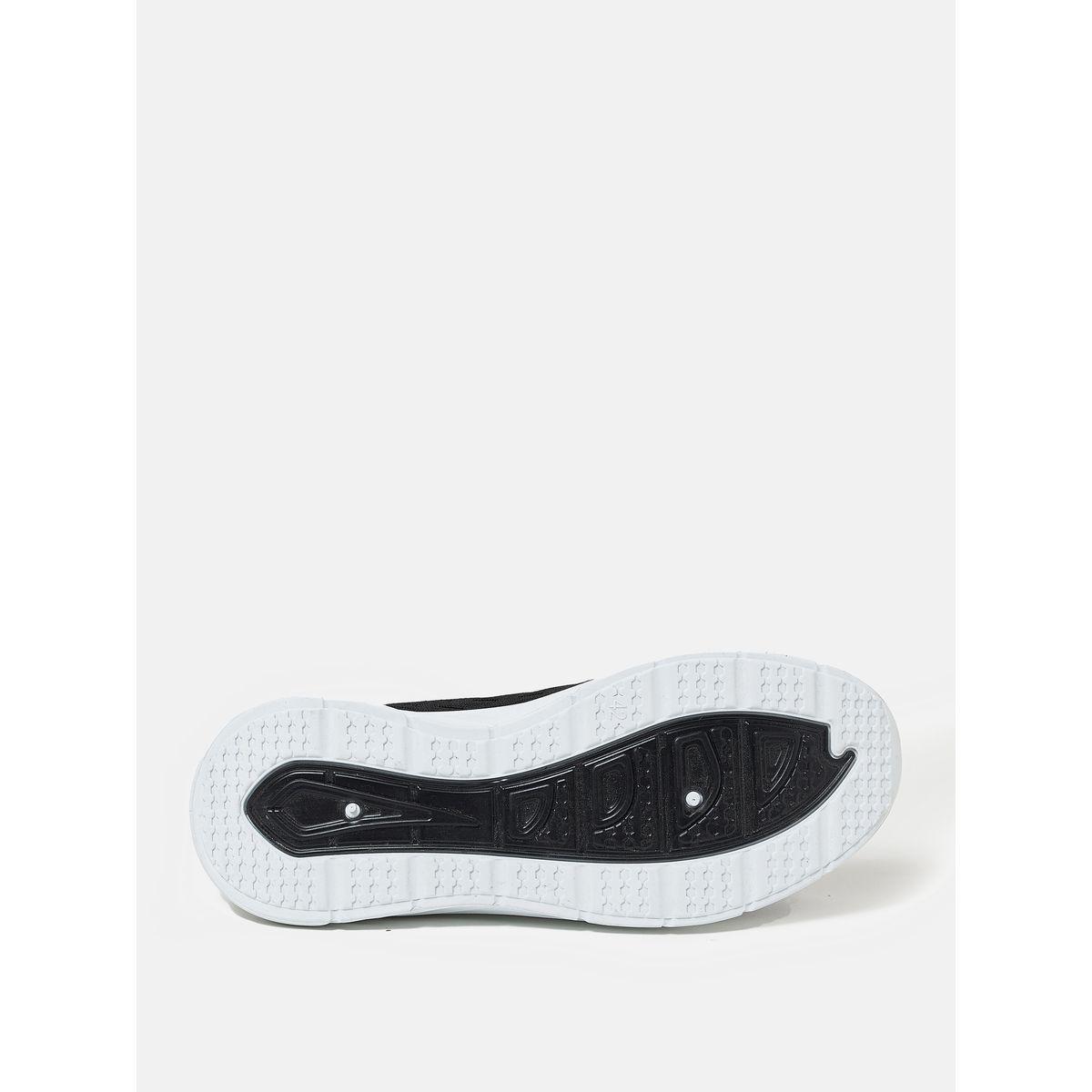 Textured Low Top Lace Up Sneakers-men-shoes-sneakers-image-5