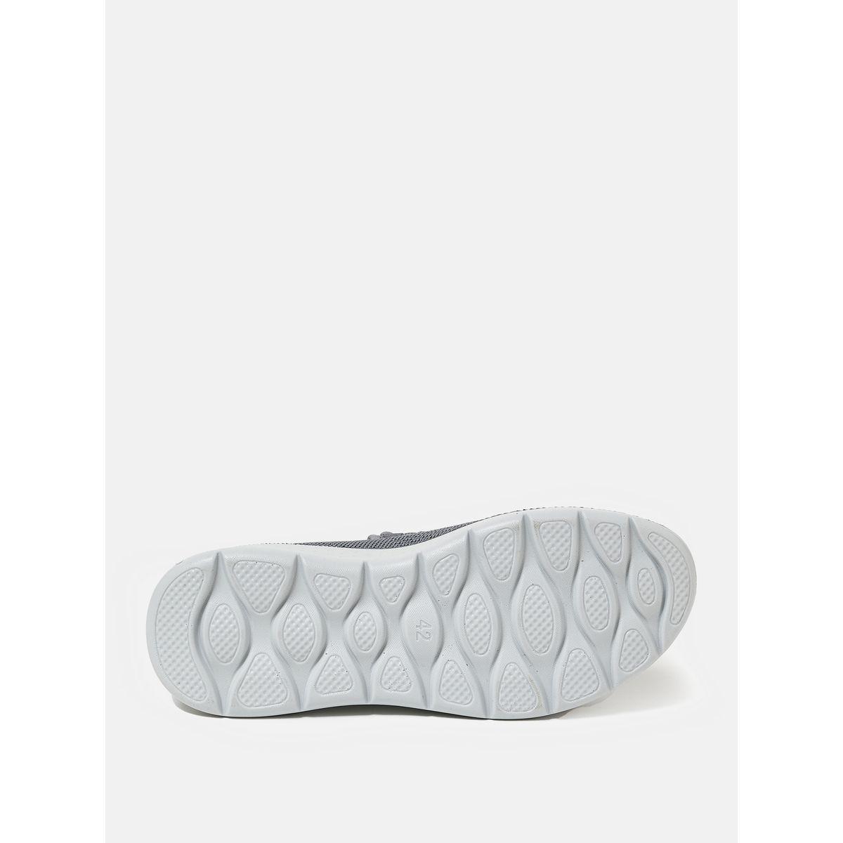 Mesh Textured Low Top Lace Up Sneakers-men-shoes-sneakers-image-5