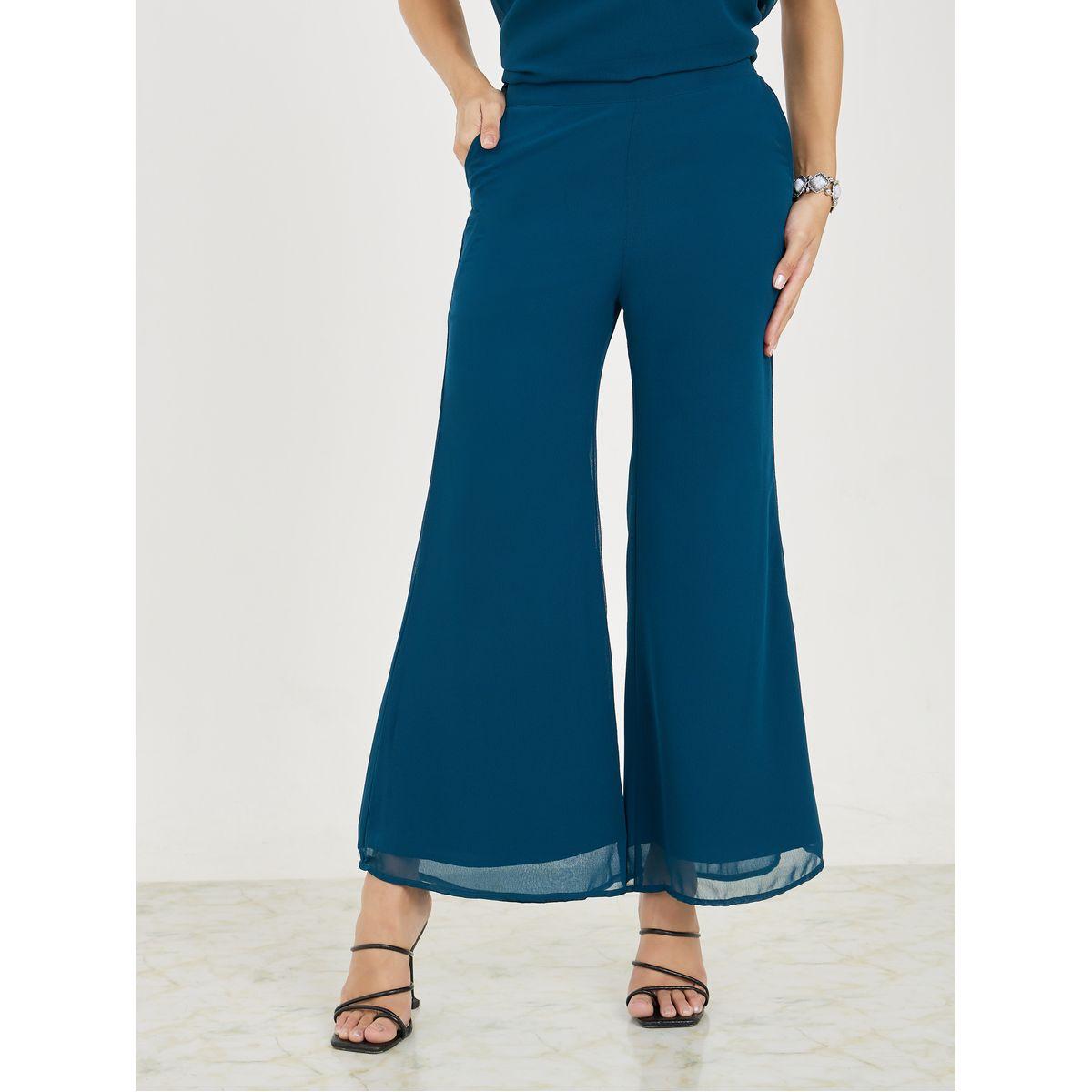 طقم منسق من بنطال مع بلوزة بلا اكمام وتفاصيل شيفون-women-clothing-coordsets-image-5