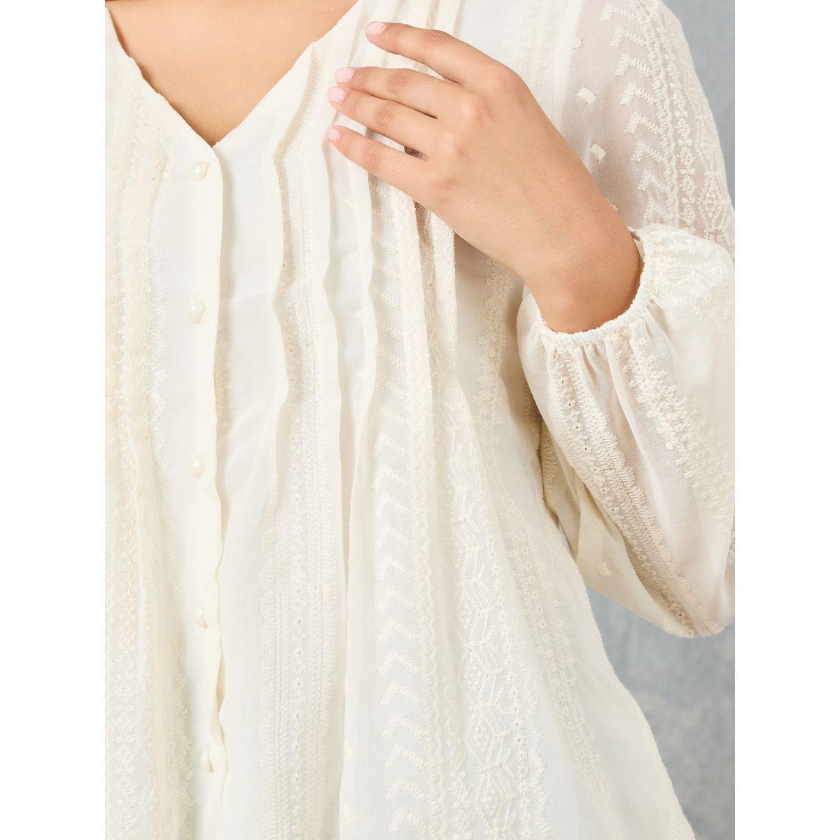 بلوزة بتفاصيل مُطرّزة بدانتيل وازرار-women-clothing-shirtsandblouses-blouses-image-3