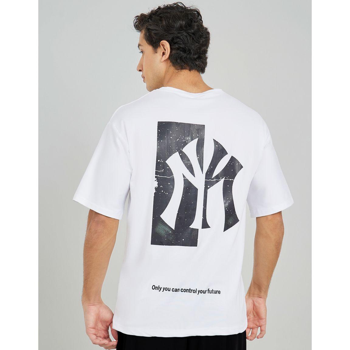 تيشيرت بقصة عادية وطبعة جرافيك-men-clothing-tshirtsandpolos-tshirts-image-6