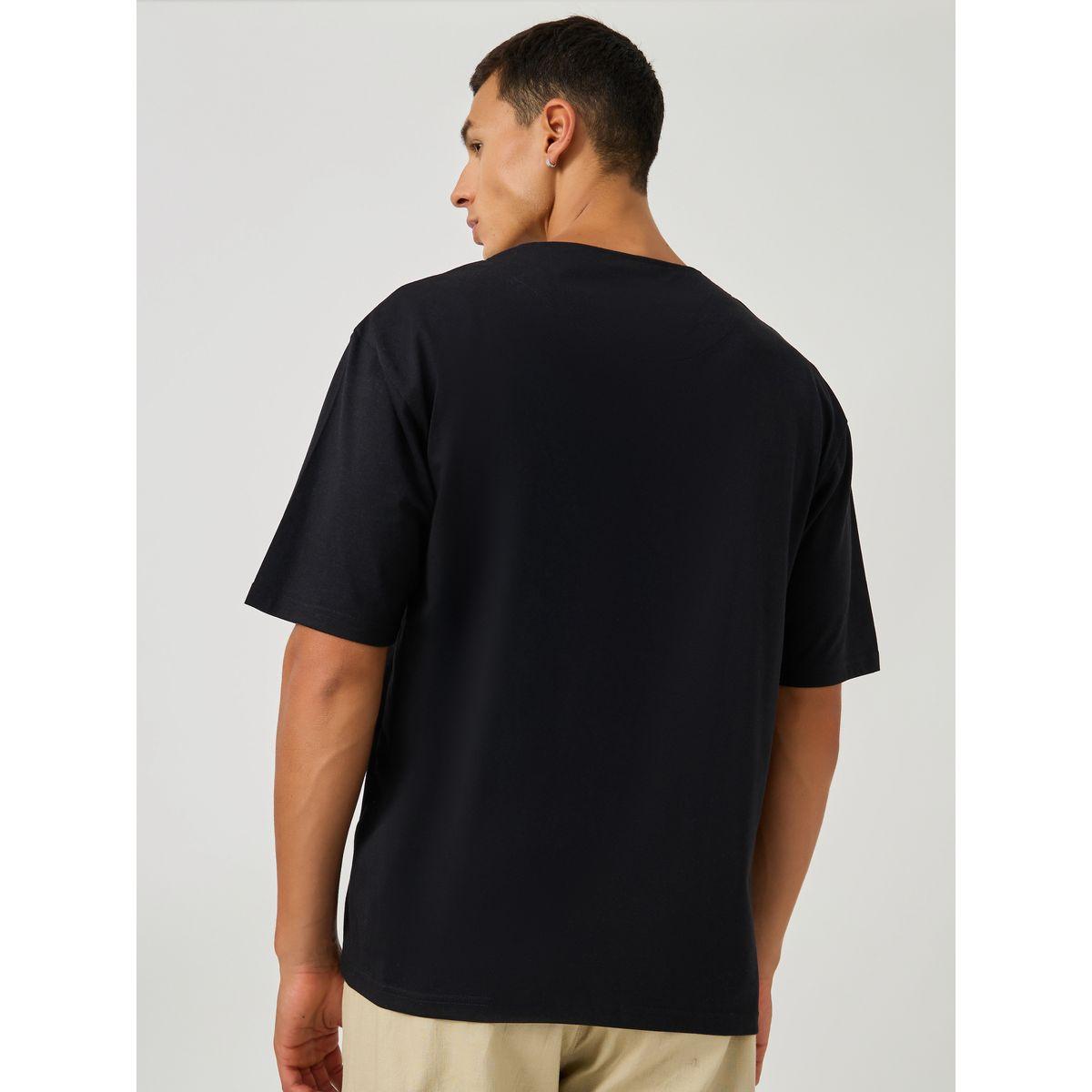 Styli Notch Neck Oversized T-Shirt-men-clothing-tshirtsandpolos-tshirts-image-4