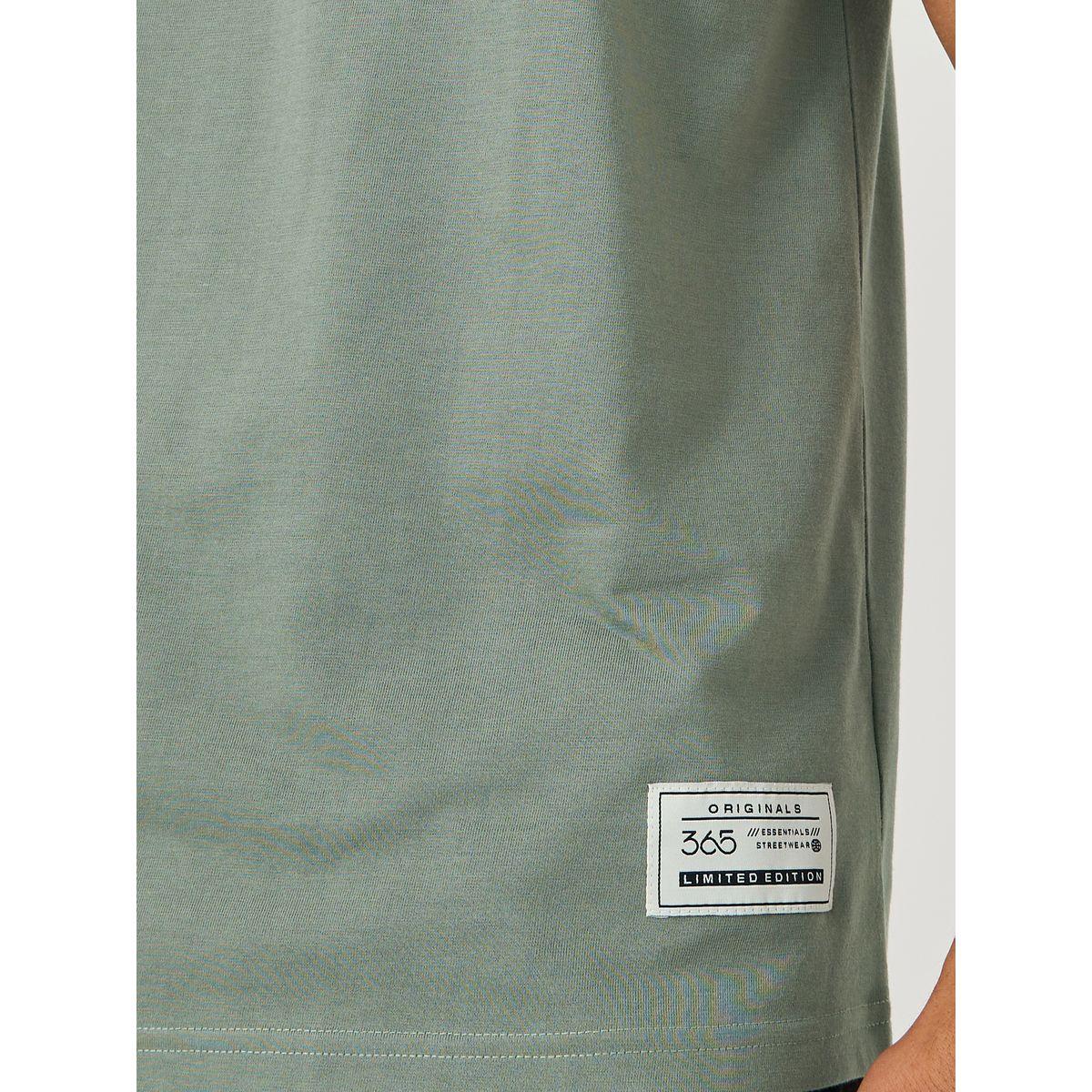 تيشيرت بقصة عادية وأكمام قصيرة-men-clothing-tshirtsandpolos-tshirts-image-3