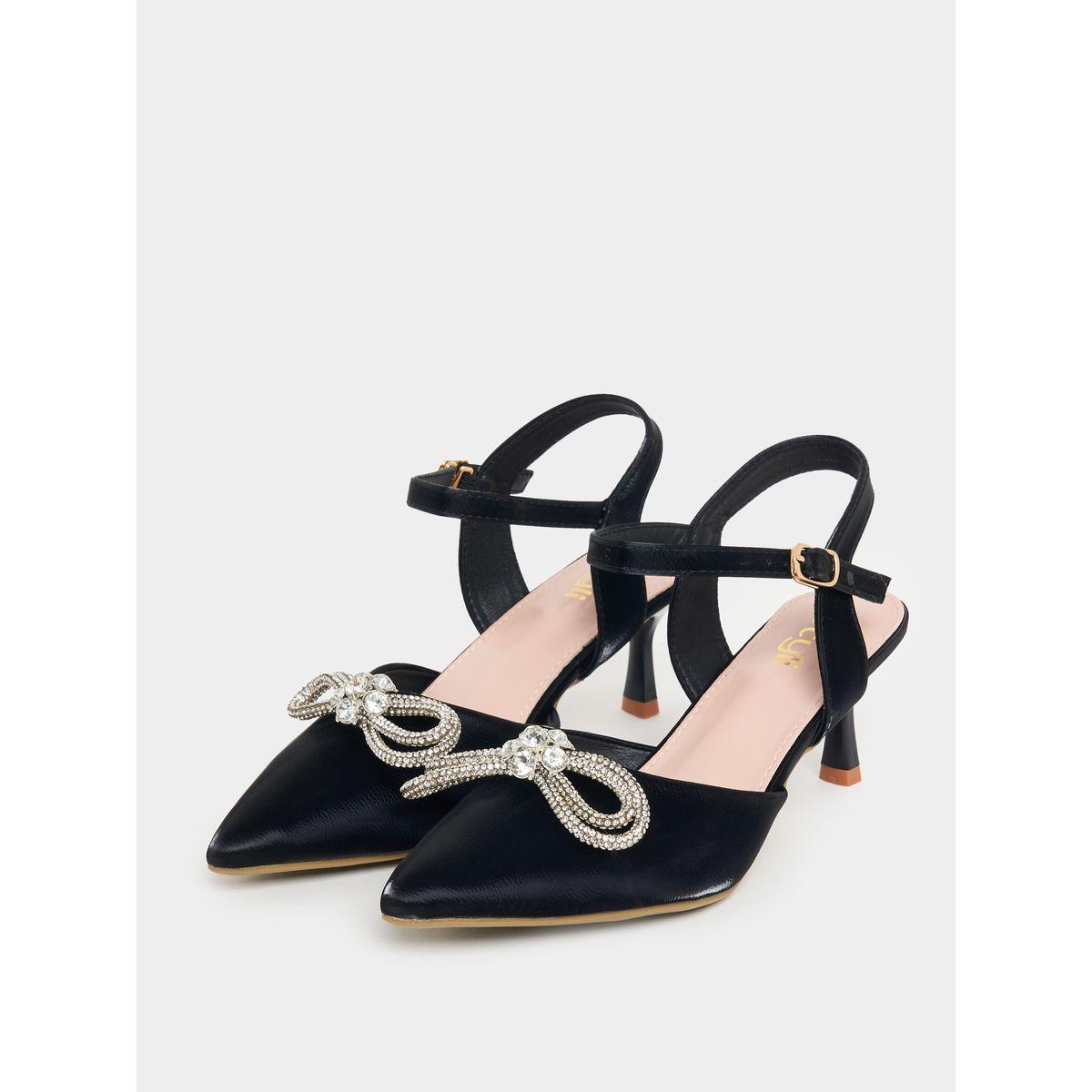 حذاء بامب بكعب متوسط مع سير بإبزيم غلق-women-shoes-heels-image-2