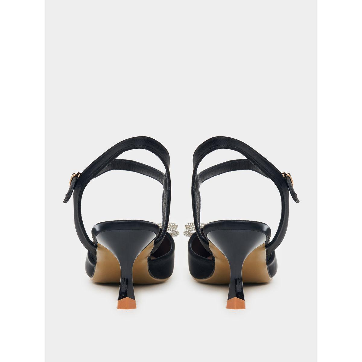 حذاء بامب بكعب متوسط مع سير بإبزيم غلق-women-shoes-heels-image-4