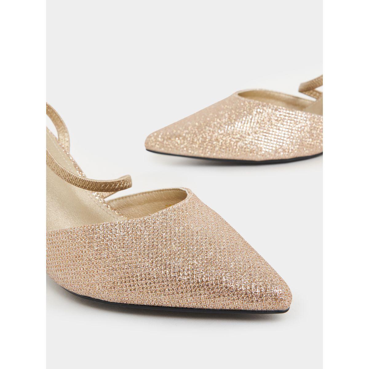 حذاء بامب بكعب منخفض وتفاصيل بارزة الملمس-women-shoes-heels-image-4