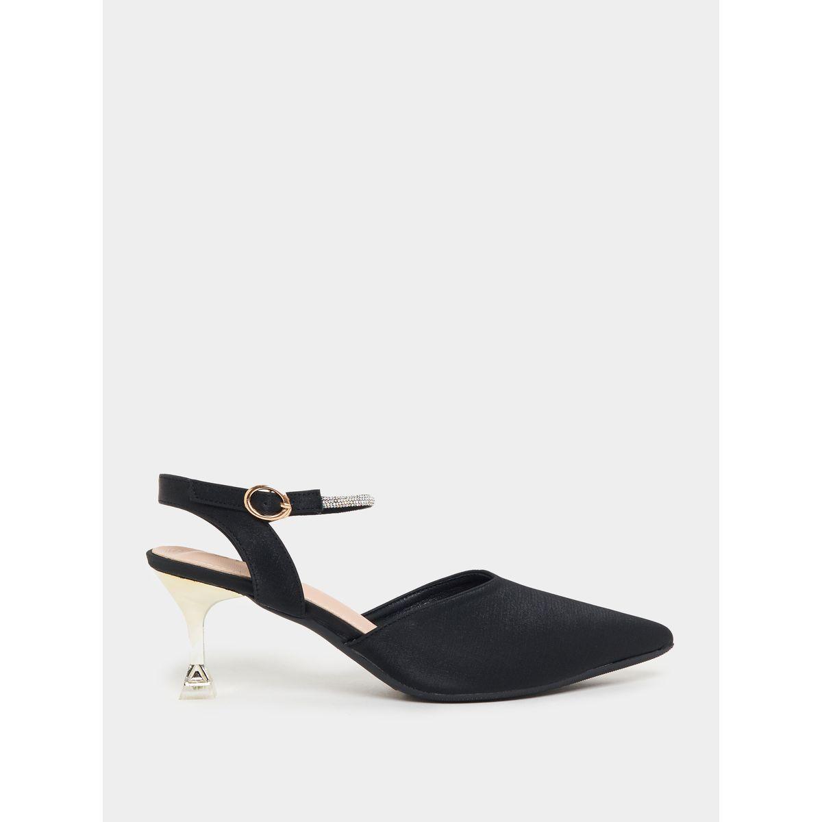 حذاء بامب بكعب منخفض مع سير بإبزيم غلق-women-shoes-heels-image-2