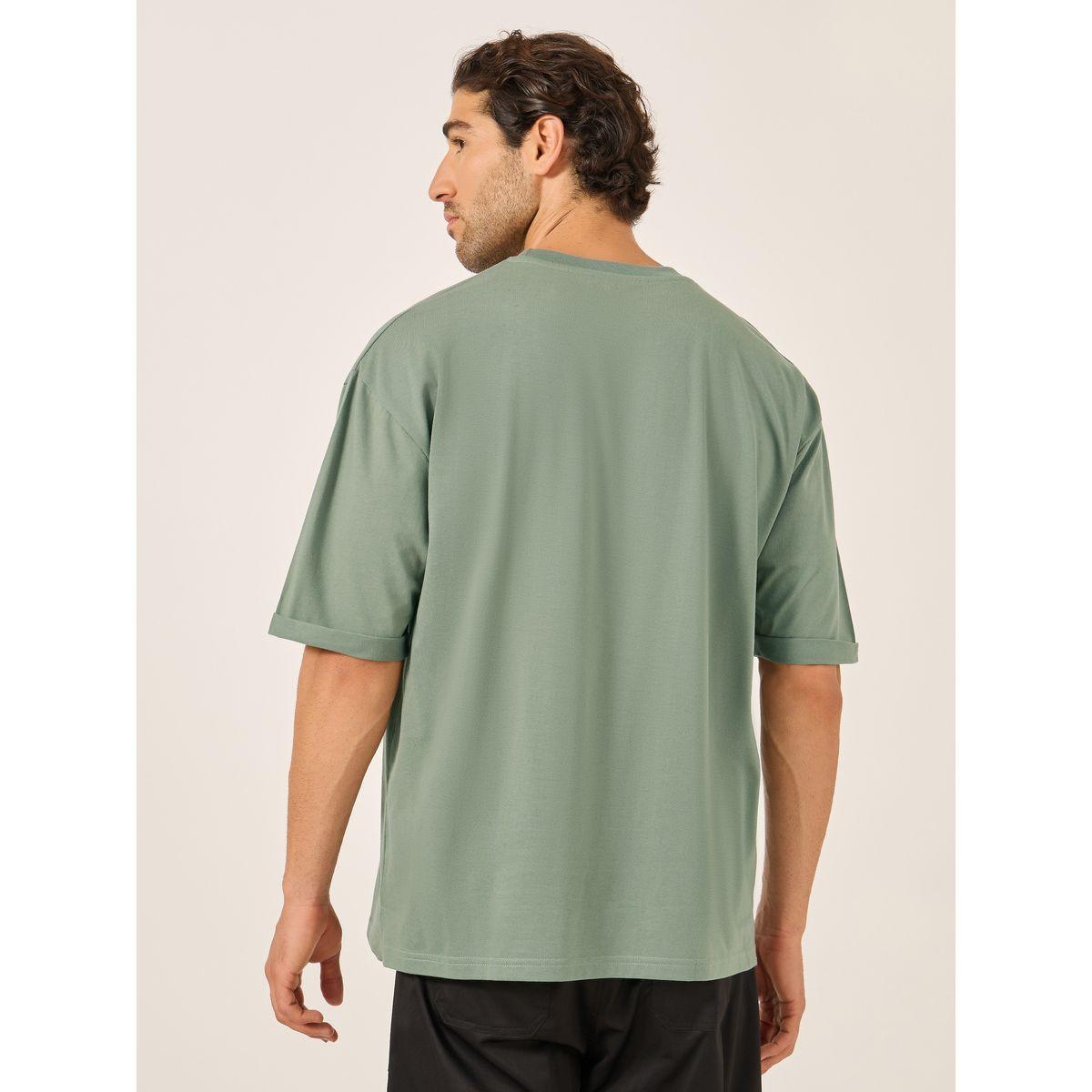 تيشيرت فضفاض بأكمام مطوية وشق جانبي-men-clothing-tshirtsandpolos-tshirts-image-4