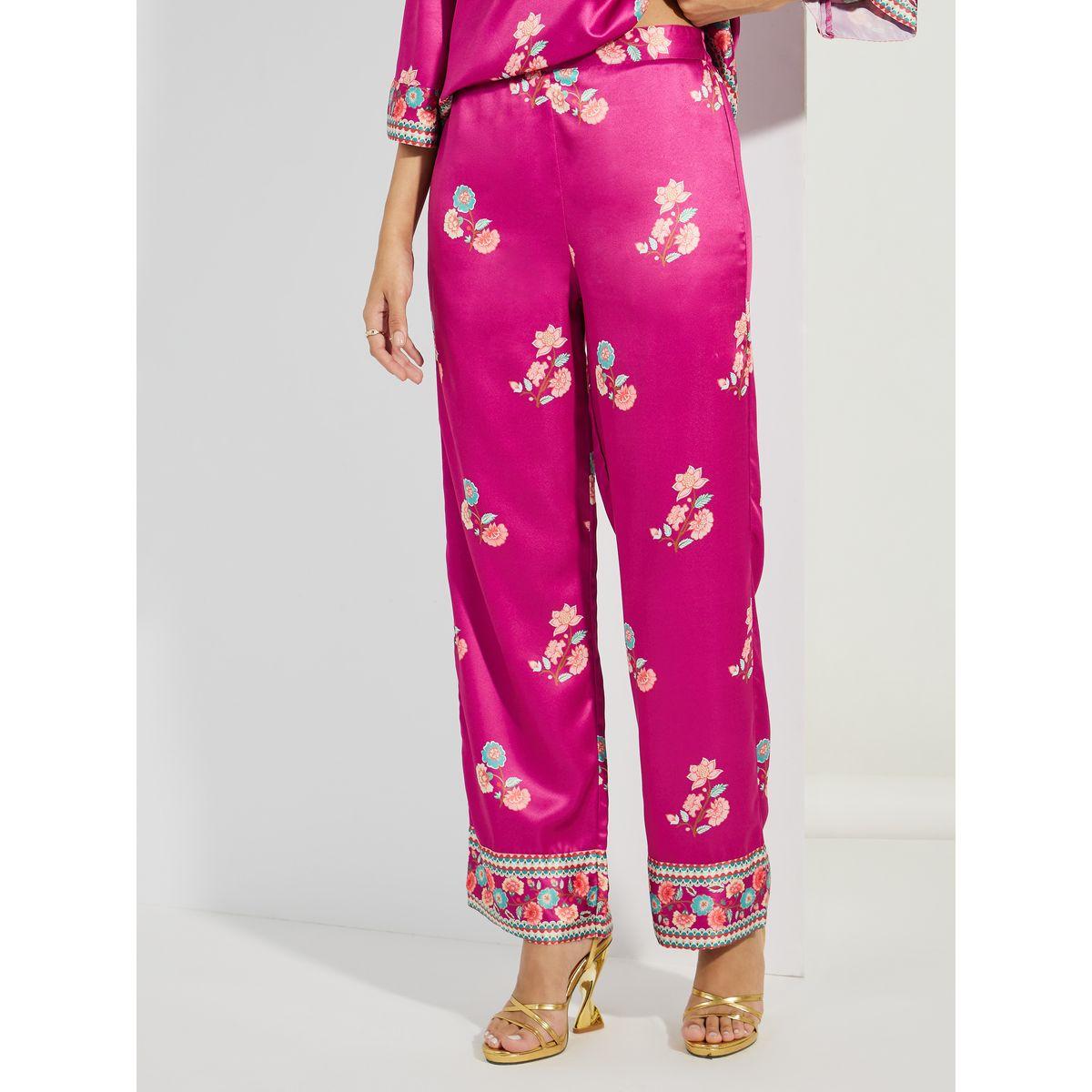 Styli Limited Floral Border Print V Neck Top & Pants Co-Ords-women-clothing-coordsets-image-4