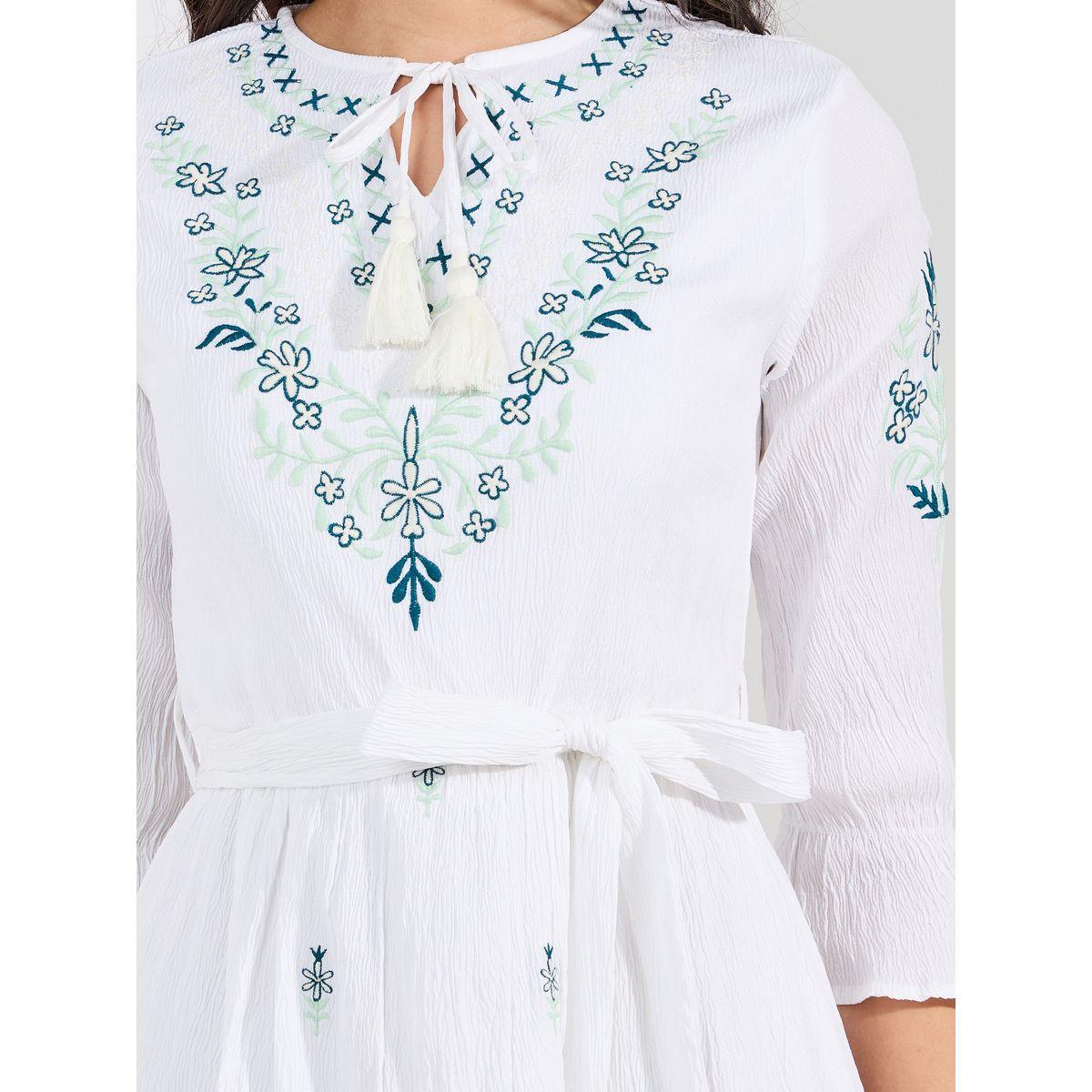 فستان ميدي بتفاصيل مُطرّزة مع حزام خصر-women-clothing-dresses-image-3