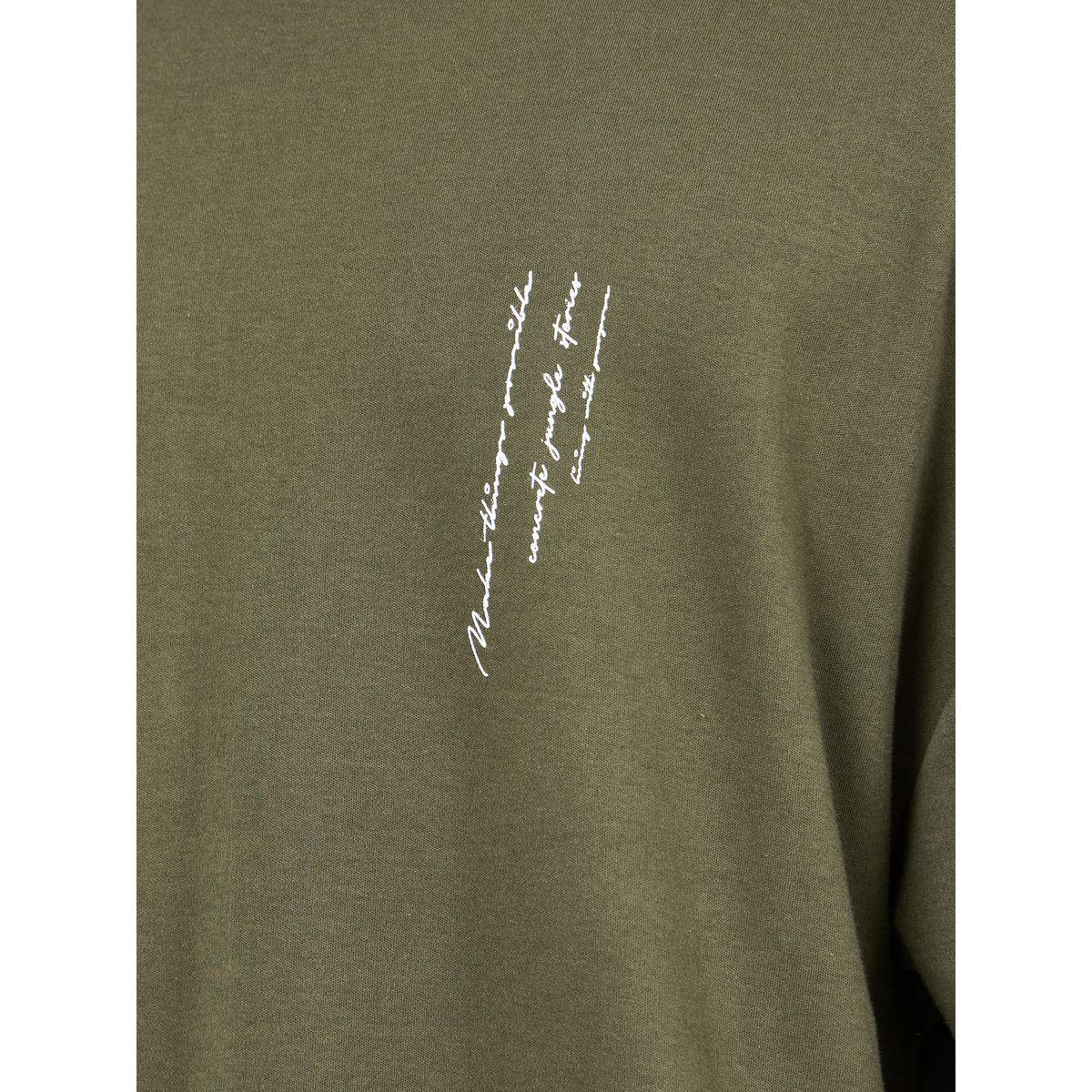 ستيلي بطبعة شعار بسيط ورقبة مقلدة ومقصورة وضيق تيشيرت بقياس مربع-men-clothing-tshirtsandpolos-tshirts-image-3
