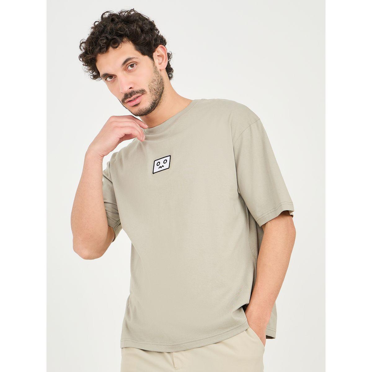 تيشيرت قطن واسع بتفاصيل مُطرّزة-men-clothing-tshirtsandpolos-tshirts-image-1