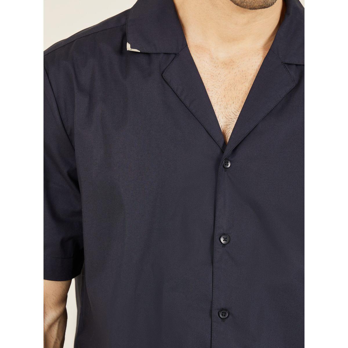 قميص بياقة كوبان مع اكمام قصيرة وأزرار-men-clothing-shirts-image-3